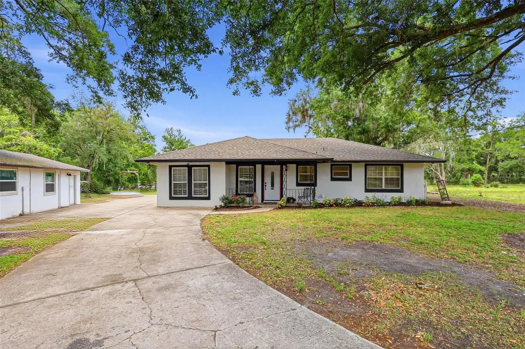 30151 Lynne Drive Wesley Chapel FL 33543