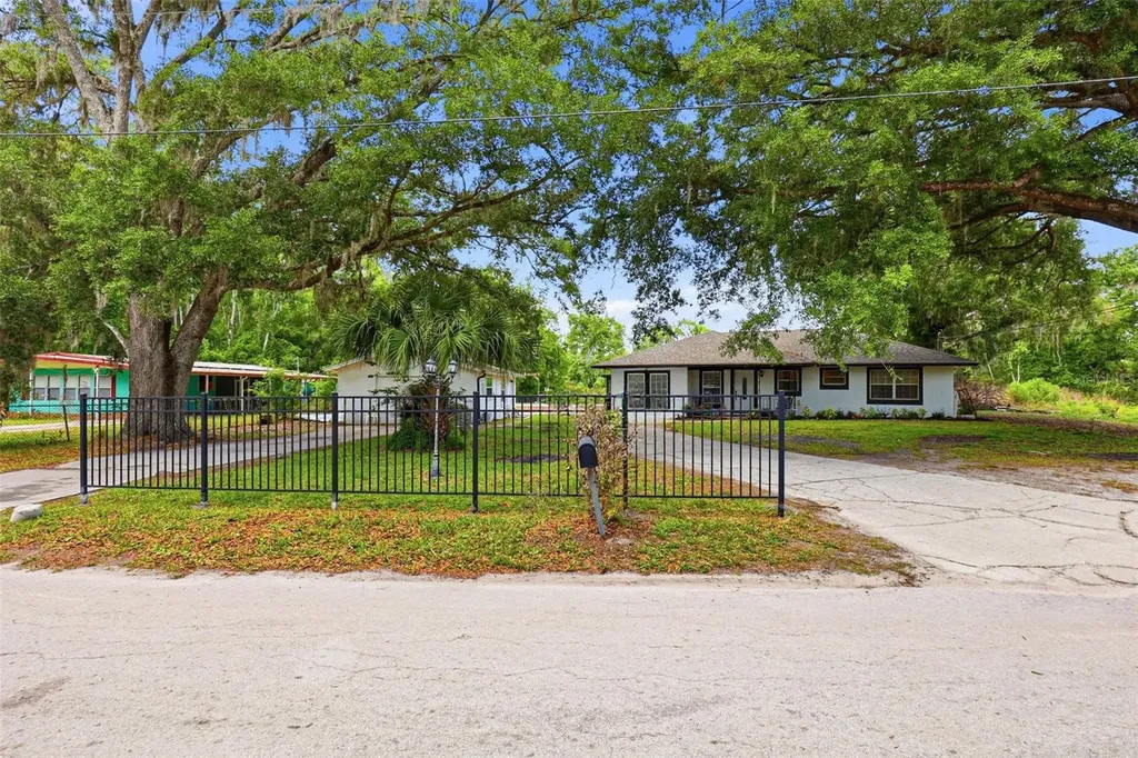 30151 Lynne Drive Wesley Chapel FL 33543