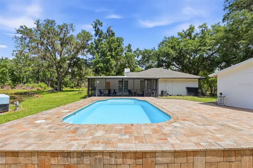 30151 Lynne Drive Wesley Chapel FL 33543