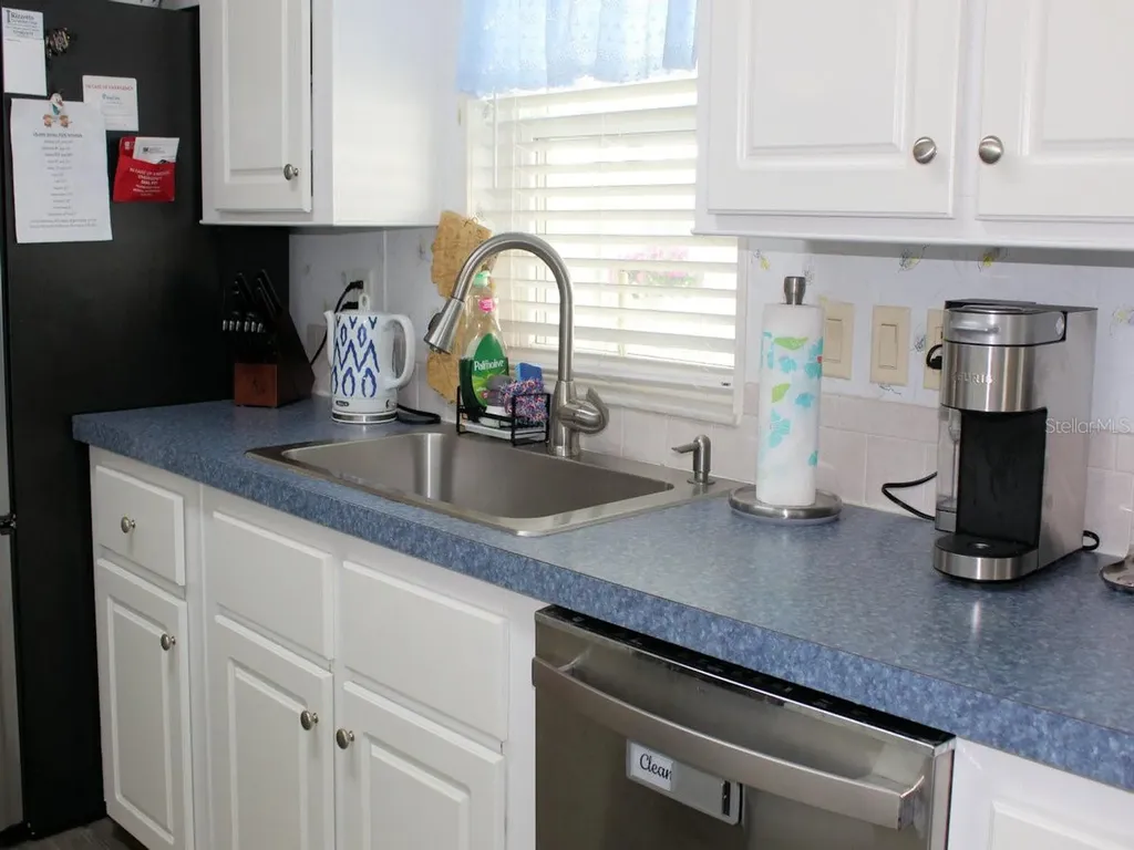 64 Thatch Palm Street W Largo FL 33770