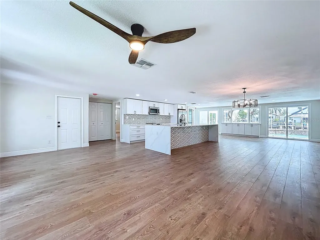 5040 Glenn Drive New Port Richey FL 34652