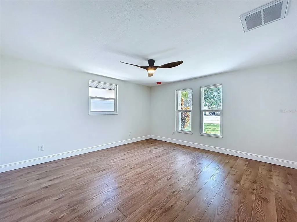 5040 Glenn Drive New Port Richey FL 34652
