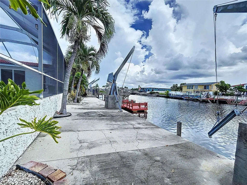 5040 Glenn Drive New Port Richey FL 34652
