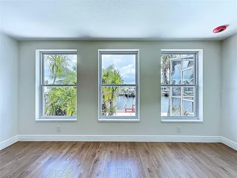 5040 Glenn Drive New Port Richey FL 34652