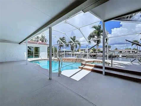 5040 Glenn Drive New Port Richey FL 34652