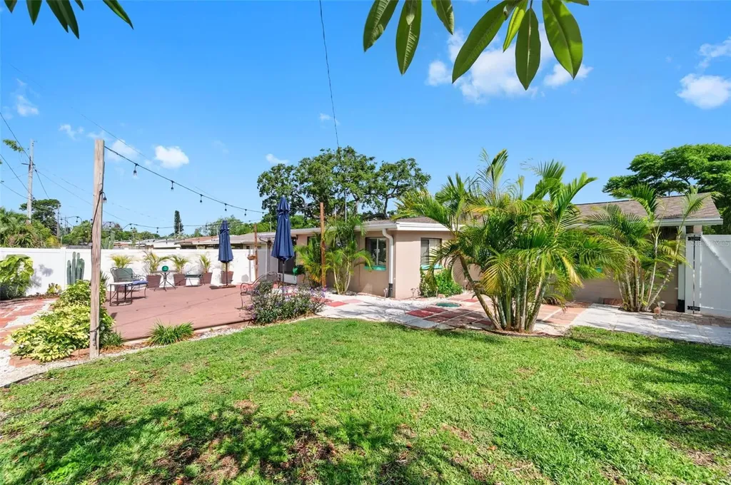 4244 Woodfield Avenue Holiday FL 34691