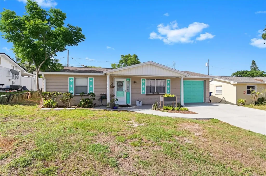 4244 Woodfield Avenue Holiday FL 34691