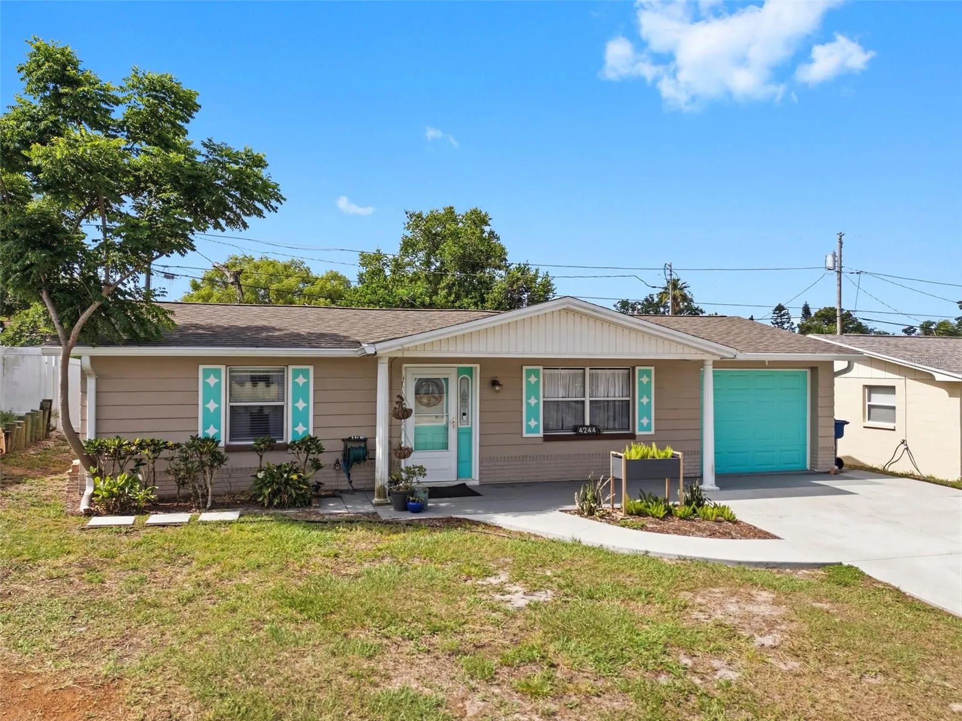 4244 Woodfield Avenue Holiday FL 34691