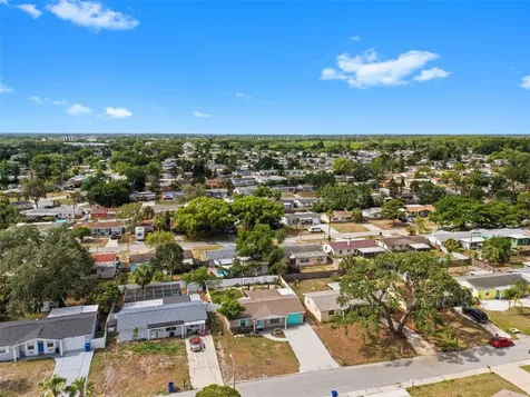 4244 Woodfield Avenue Holiday FL 34691