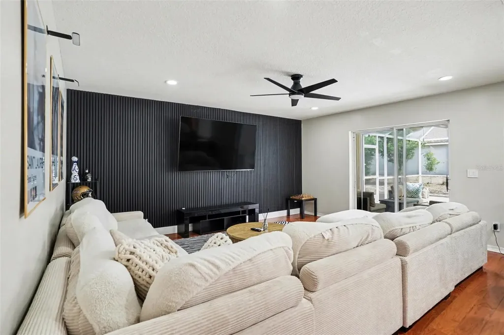 8105 River Mont Way Tampa FL 33637