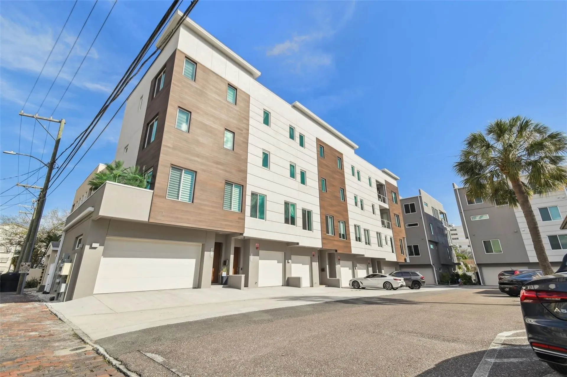 370 6th Street S St Petersburg FL 33701