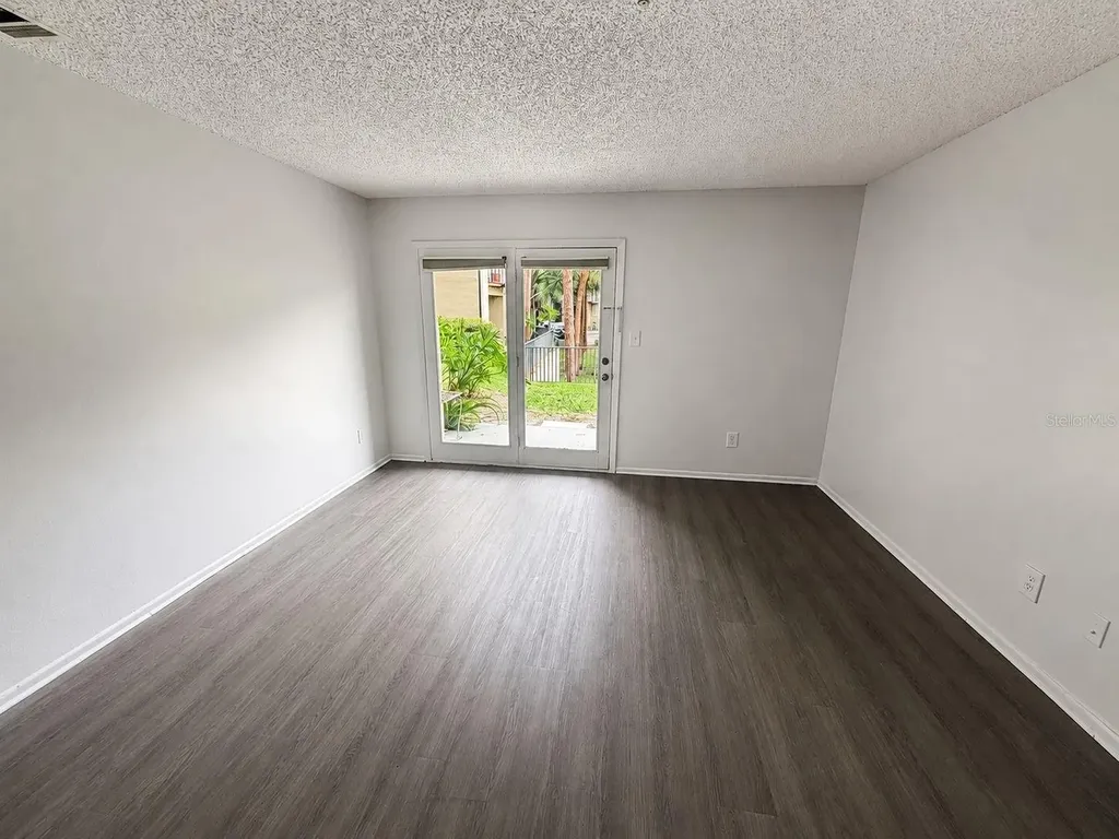 249 Afton Square Altamonte Springs FL 32714