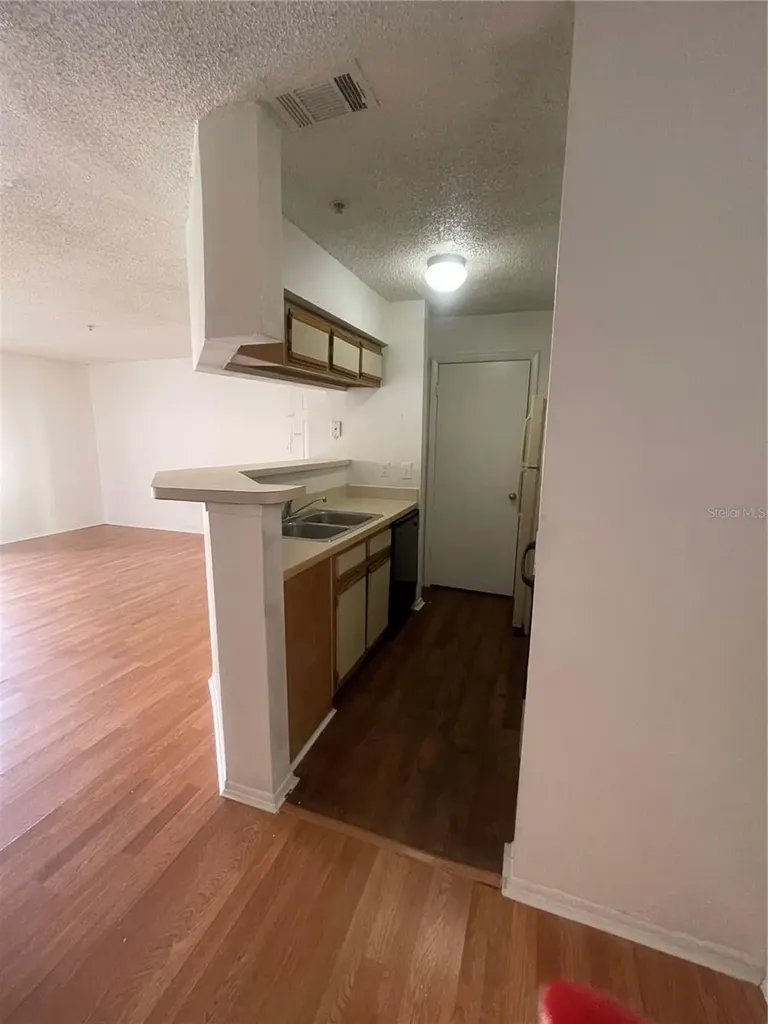249 Afton Square Altamonte Springs FL 32714