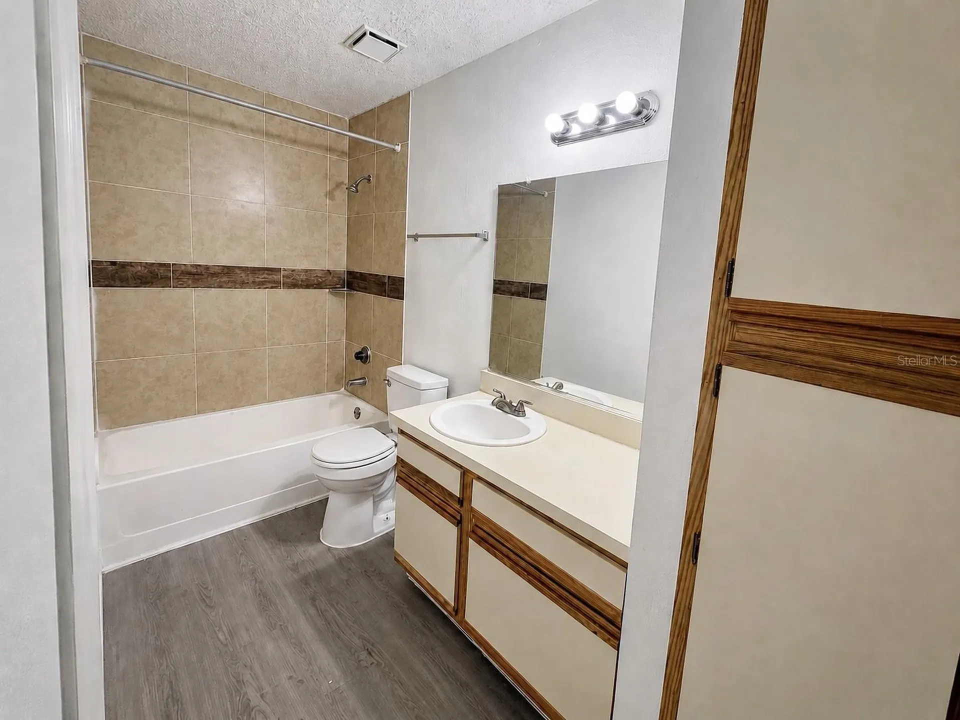 249 Afton Square Altamonte Springs FL 32714