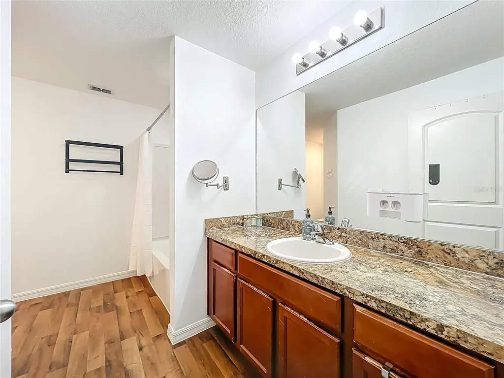 2395 Bracknell Forest Trail Tavares FL 32778