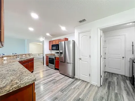 2395 Bracknell Forest Trail Tavares FL 32778