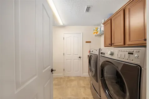 2033 Salmon Way The Villages FL 32162