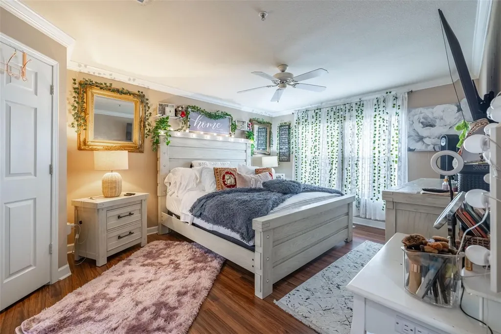 18439 Bridle Club Drive Tampa FL 33647