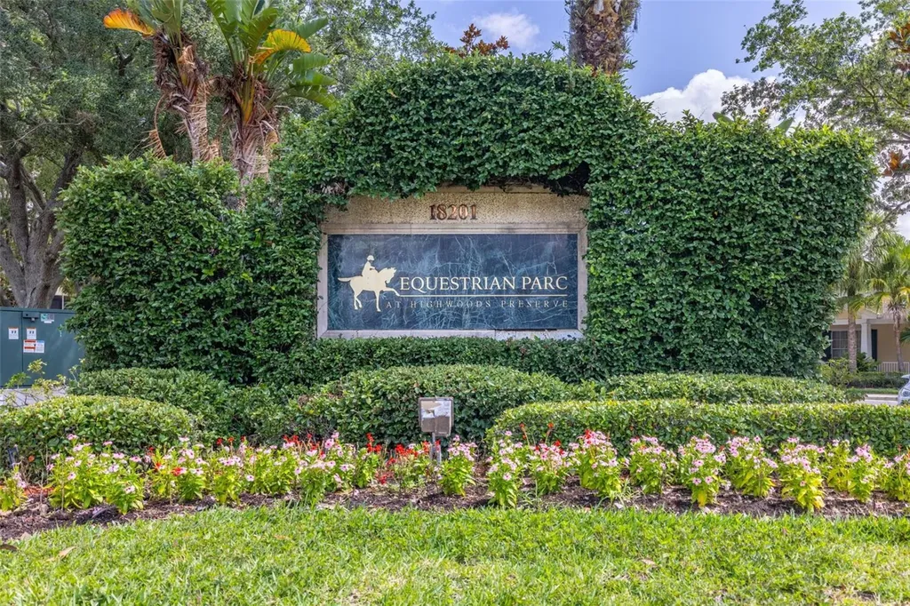 18439 Bridle Club Drive Tampa FL 33647