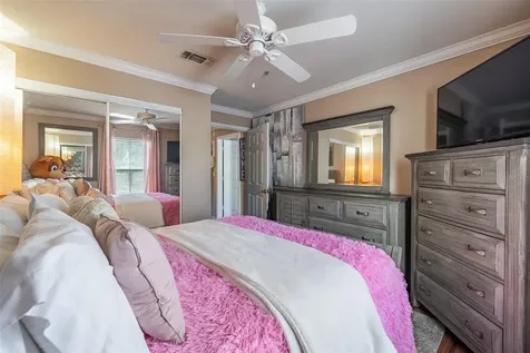 18439 Bridle Club Drive Tampa FL 33647