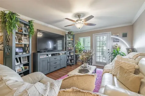 18439 Bridle Club Drive Tampa FL 33647