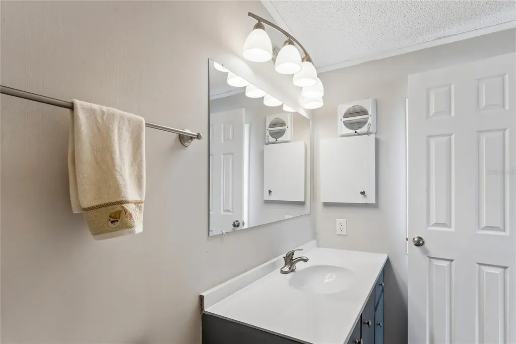 37537 Pinata Avenue Zephyrhills FL 33541