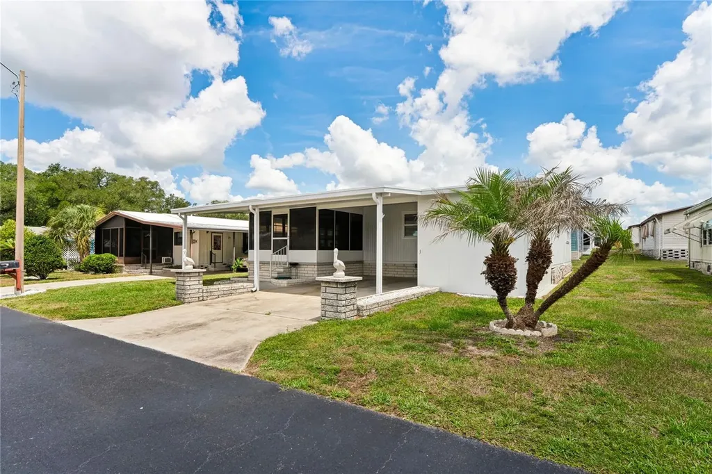 37537 Pinata Avenue Zephyrhills FL 33541