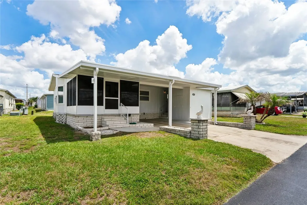 37537 Pinata Avenue Zephyrhills FL 33541