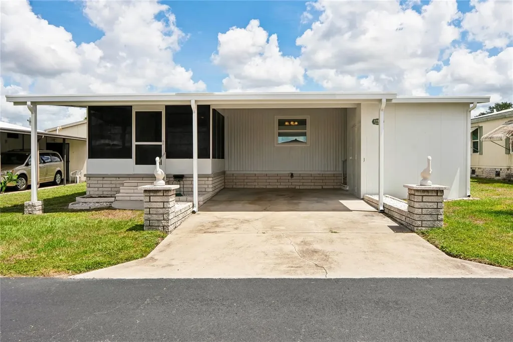 37537 Pinata Avenue Zephyrhills FL 33541