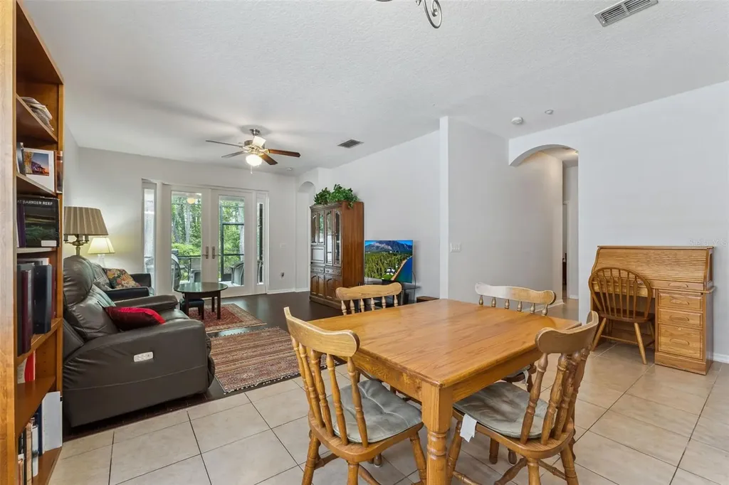9885 Leland Drive Orlando FL 32827