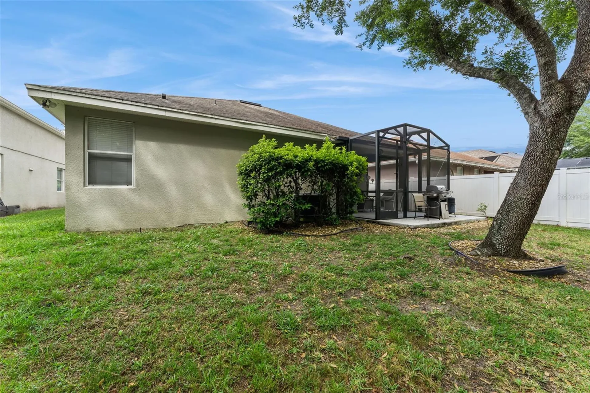 9885 Leland Drive Orlando FL 32827