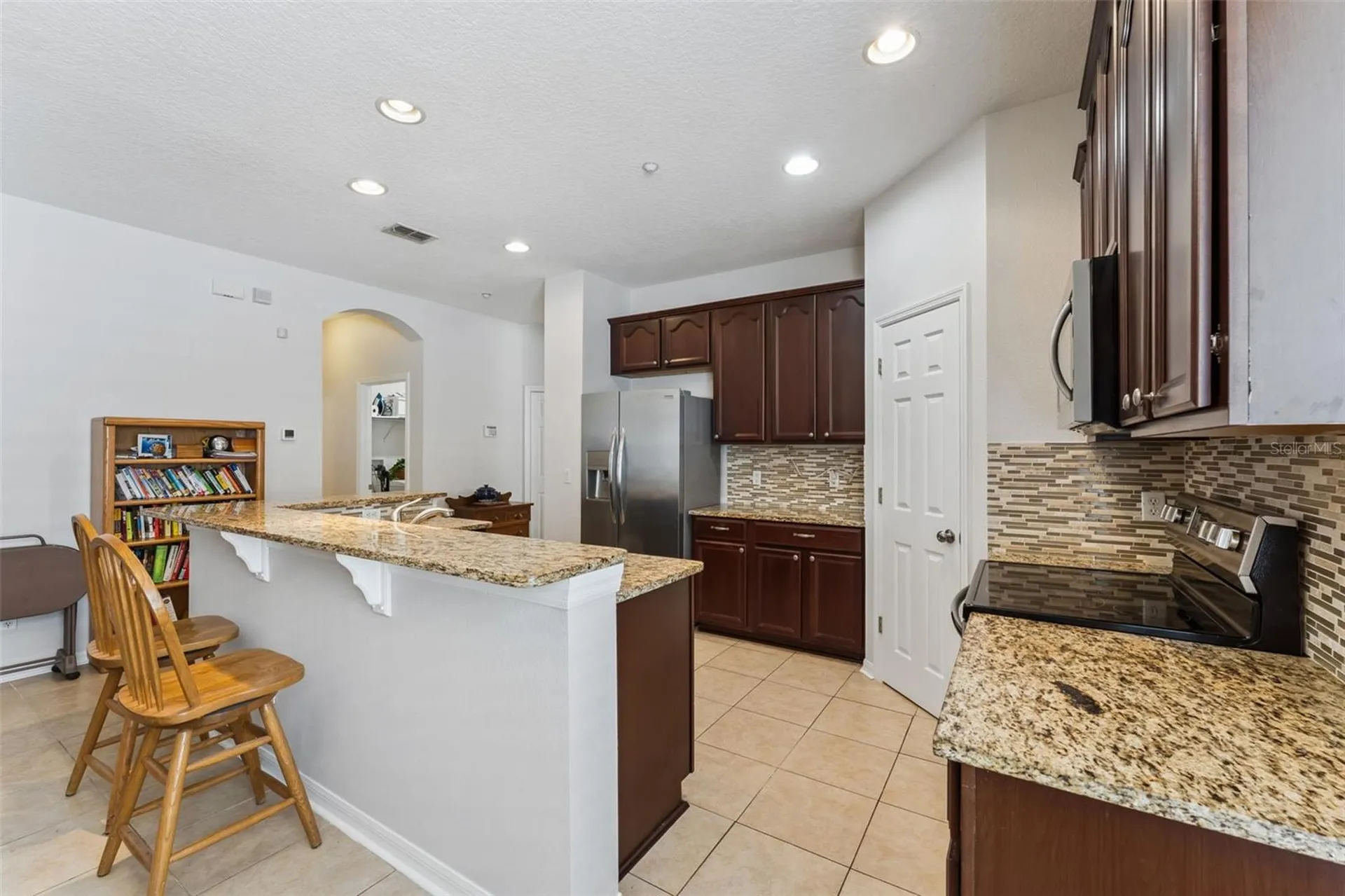 9885 Leland Drive Orlando FL 32827