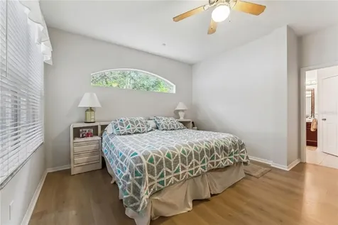 9885 Leland Drive Orlando FL 32827