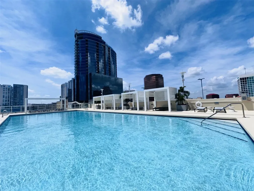 150 E Robinson Street Orlando FL 32801