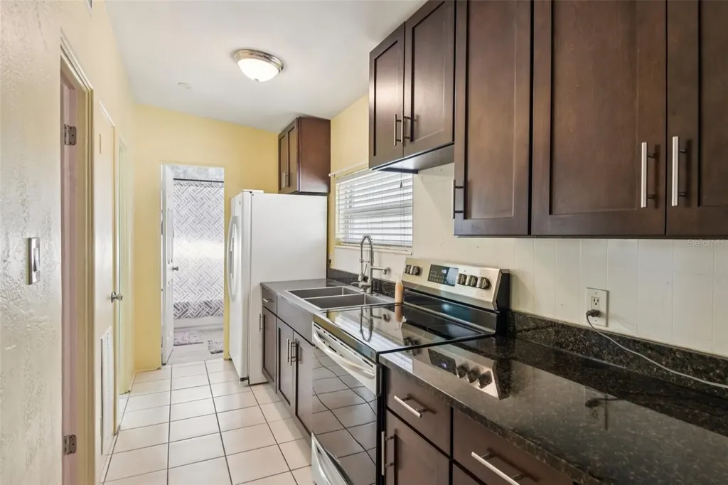 225 SE Jefferson Circle N St Petersburg FL 33703