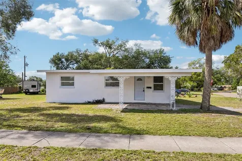 225 SE Jefferson Circle N St Petersburg FL 33703