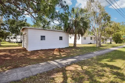 225 SE Jefferson Circle N St Petersburg FL 33703