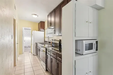 225 SE Jefferson Circle N St Petersburg FL 33703