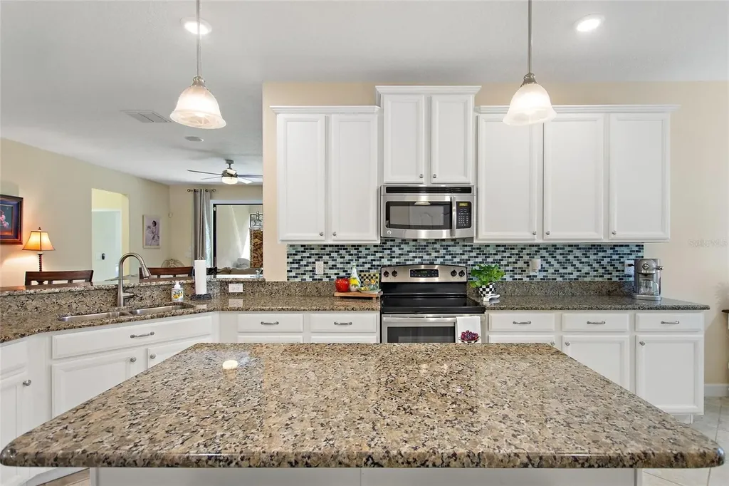 1311 Gleneagles Lane Davenport FL 33896