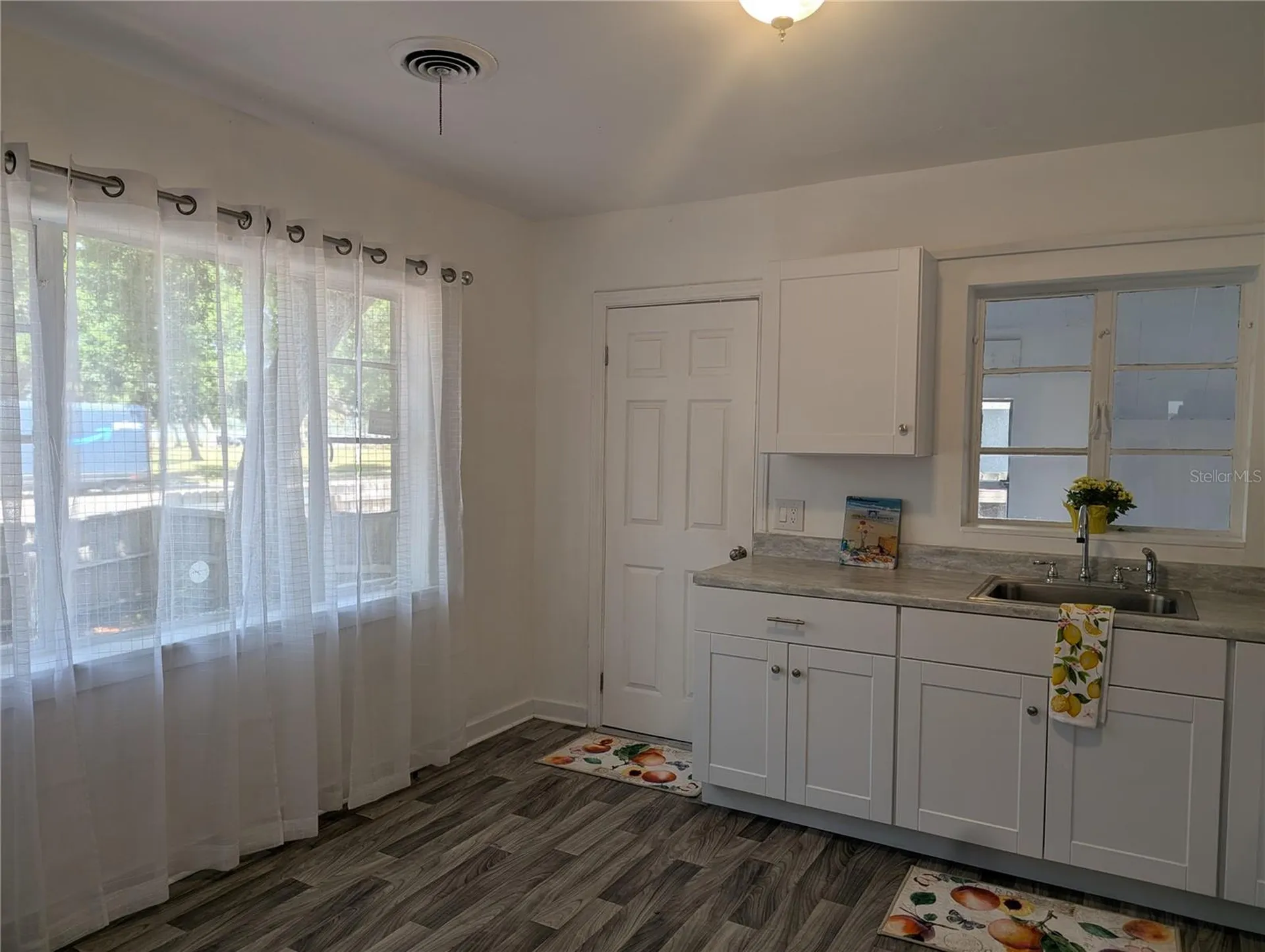 3834 Dr Martin Luther King Jr Street S St Petersburg FL 33705
