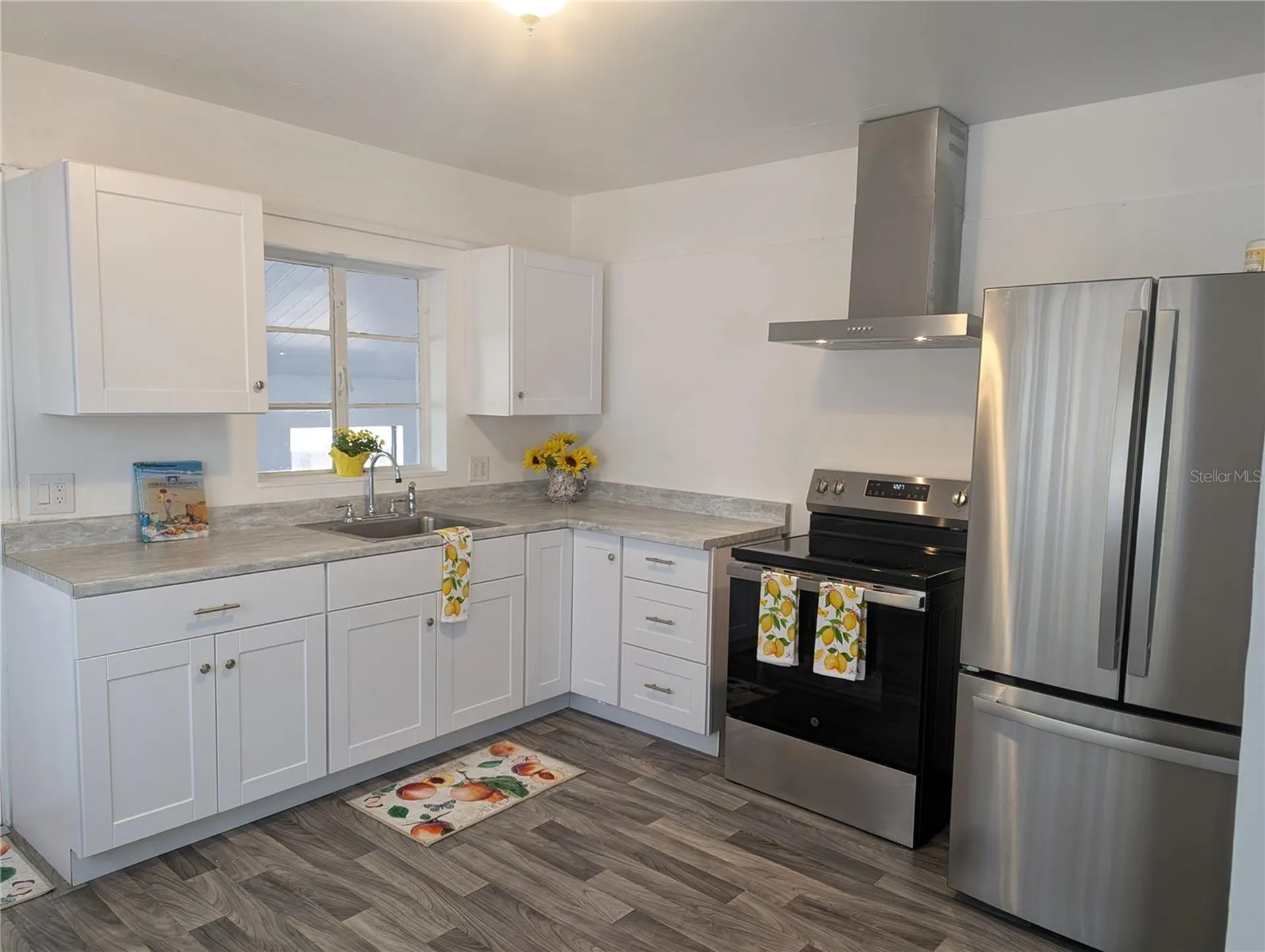 3834 Dr Martin Luther King Jr Street S St Petersburg FL 33705