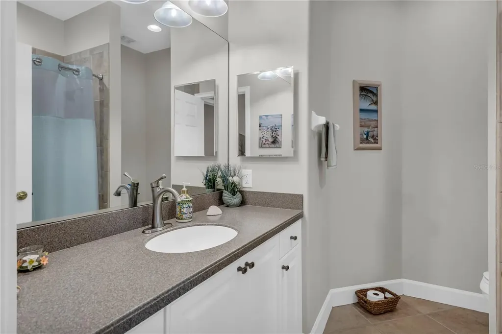 927 River Basin Court Bradenton FL 34212