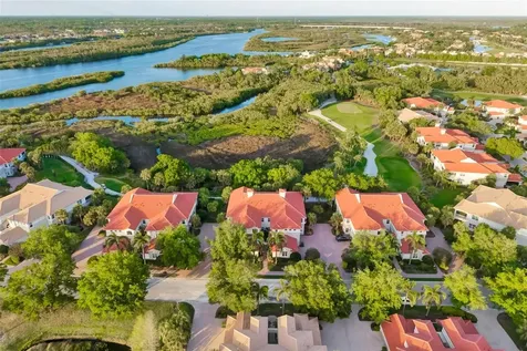 927 River Basin Court Bradenton FL 34212