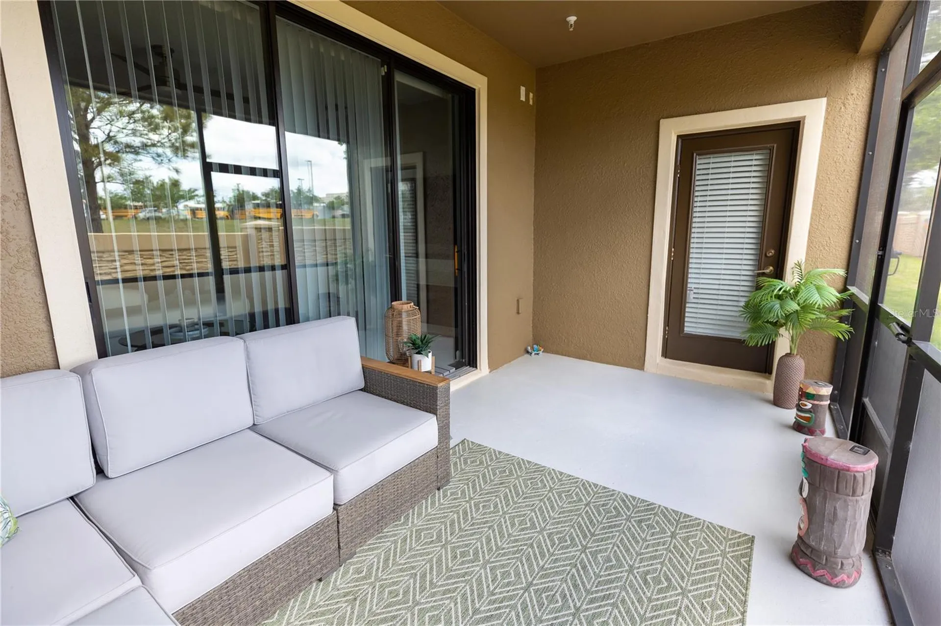 8995 Azalea Sands Lane Davenport FL 33896