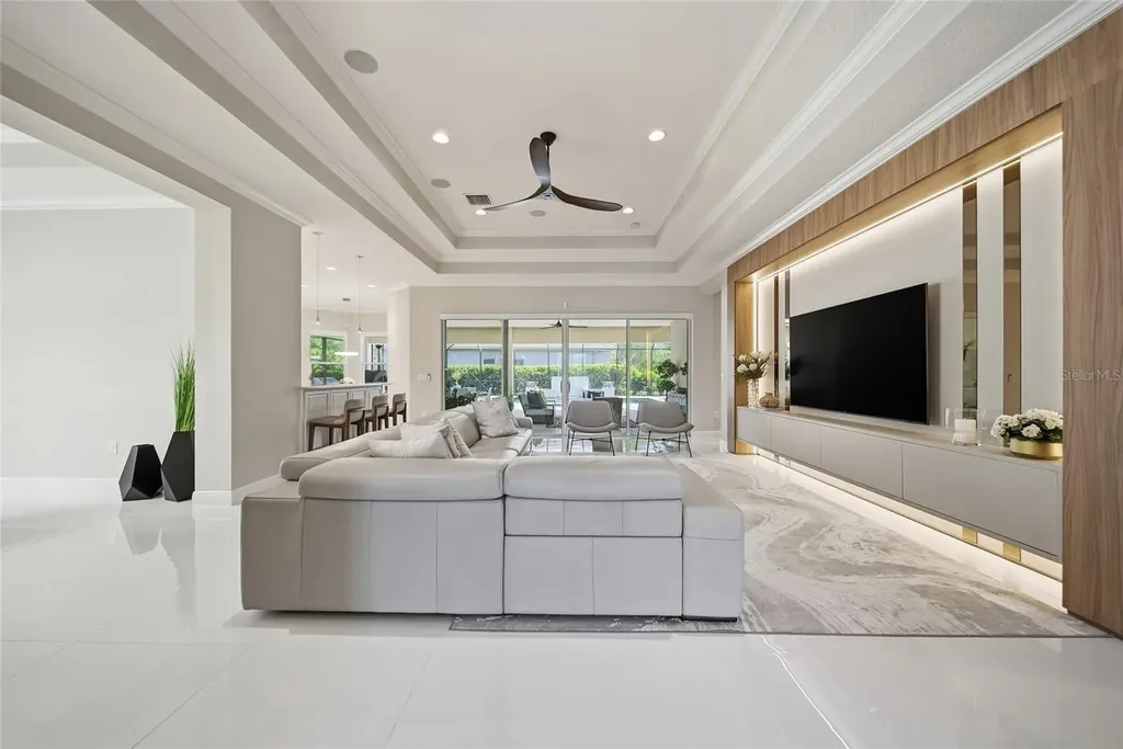2420 Coco Palm Circle Wesley Chapel FL 33543