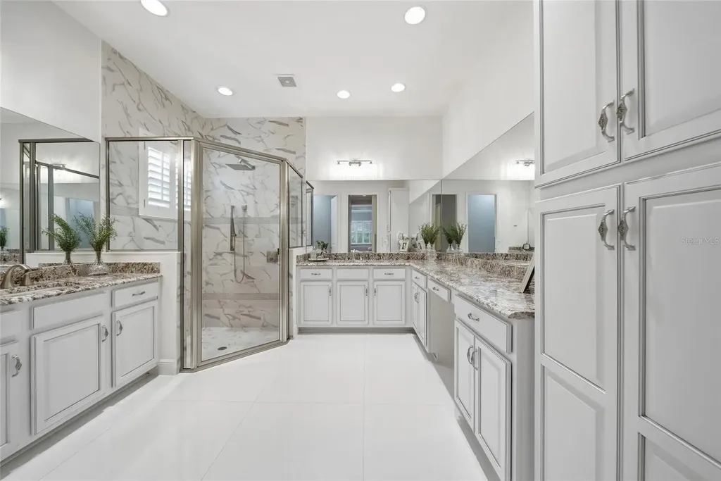 2420 Coco Palm Circle Wesley Chapel FL 33543