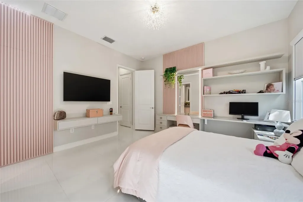 2420 Coco Palm Circle Wesley Chapel FL 33543