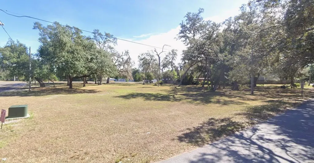 7411 N Hutton Place Tampa FL 33604