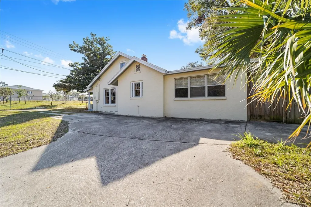 114 NE 11th Avenue Ocala FL 34470