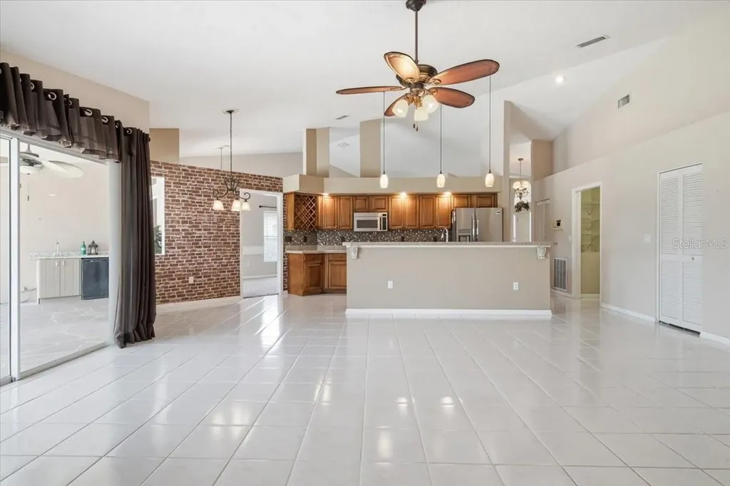7015 Pleasant Hill Road Bradenton FL 34203